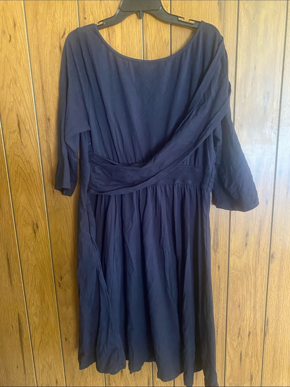eshakti Deep Navy V‑Neck Three‑Quarter Sleeve Midi Dress - Picture 4 of 4